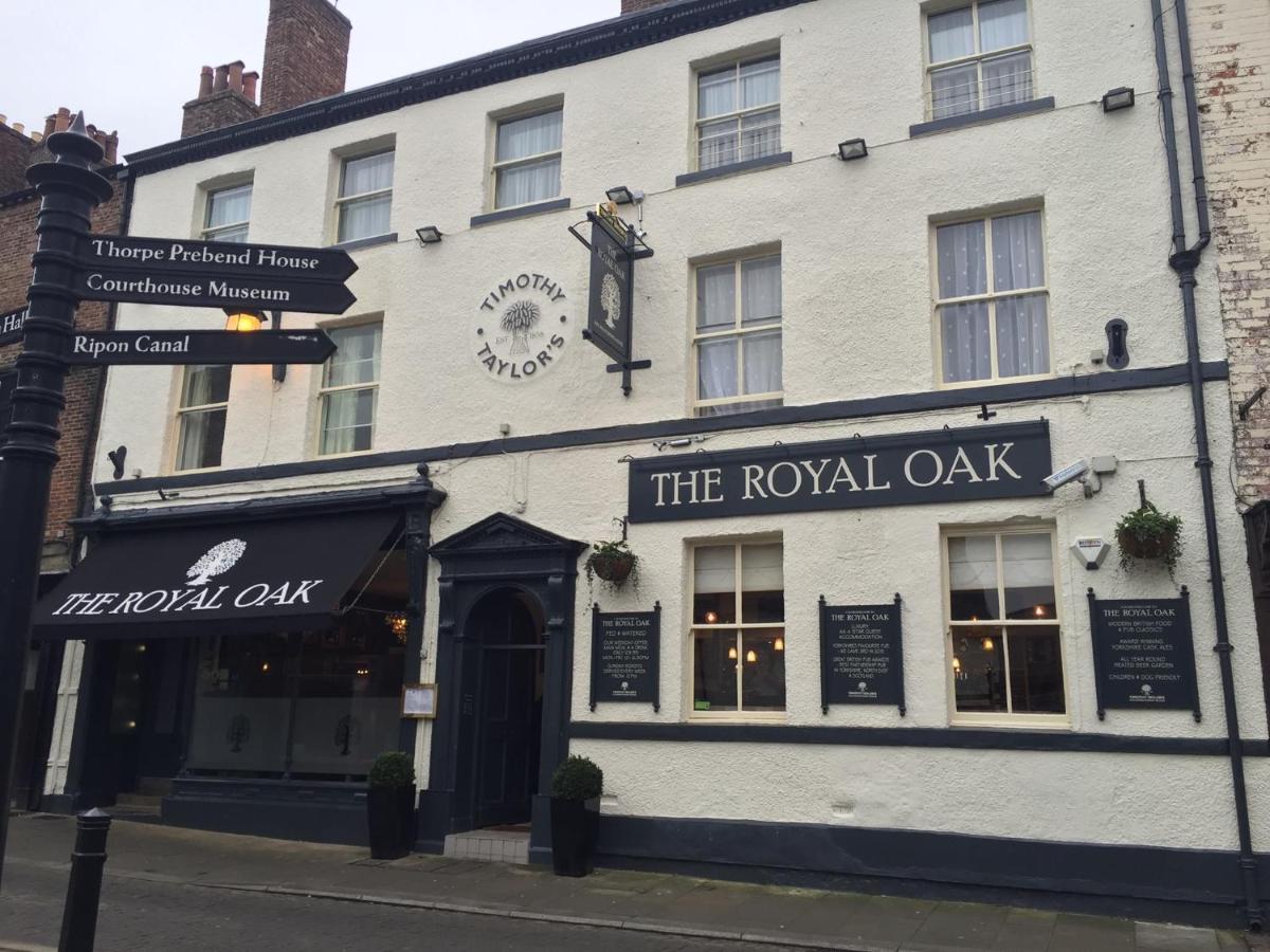 Bed and Breakfast The Royal Oak Рипон Экстерьер фото
